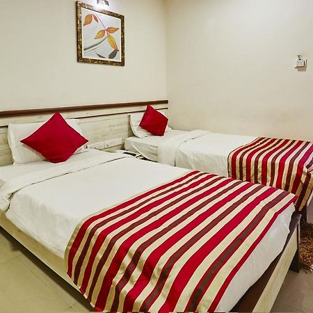 Hotel Crystal Mumbai Dış mekan fotoğraf