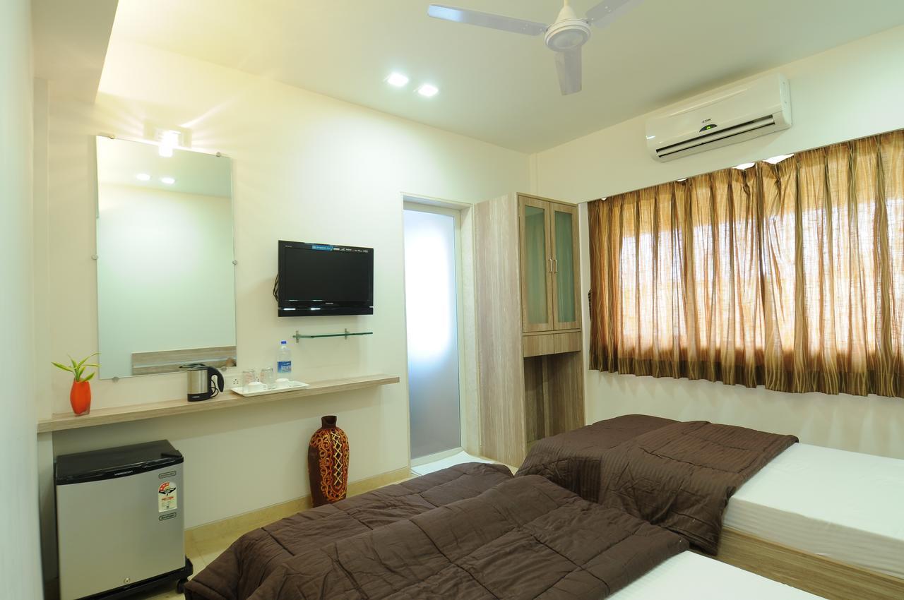 Hotel Crystal Mumbai Dış mekan fotoğraf